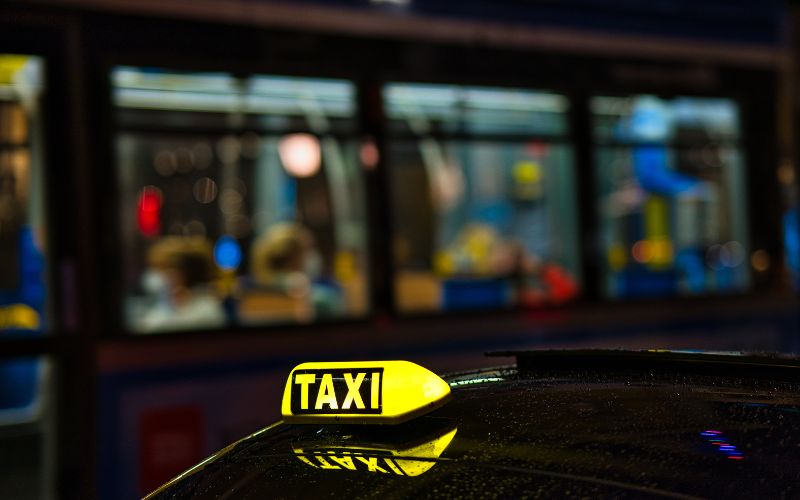Farnham Airport Transfers